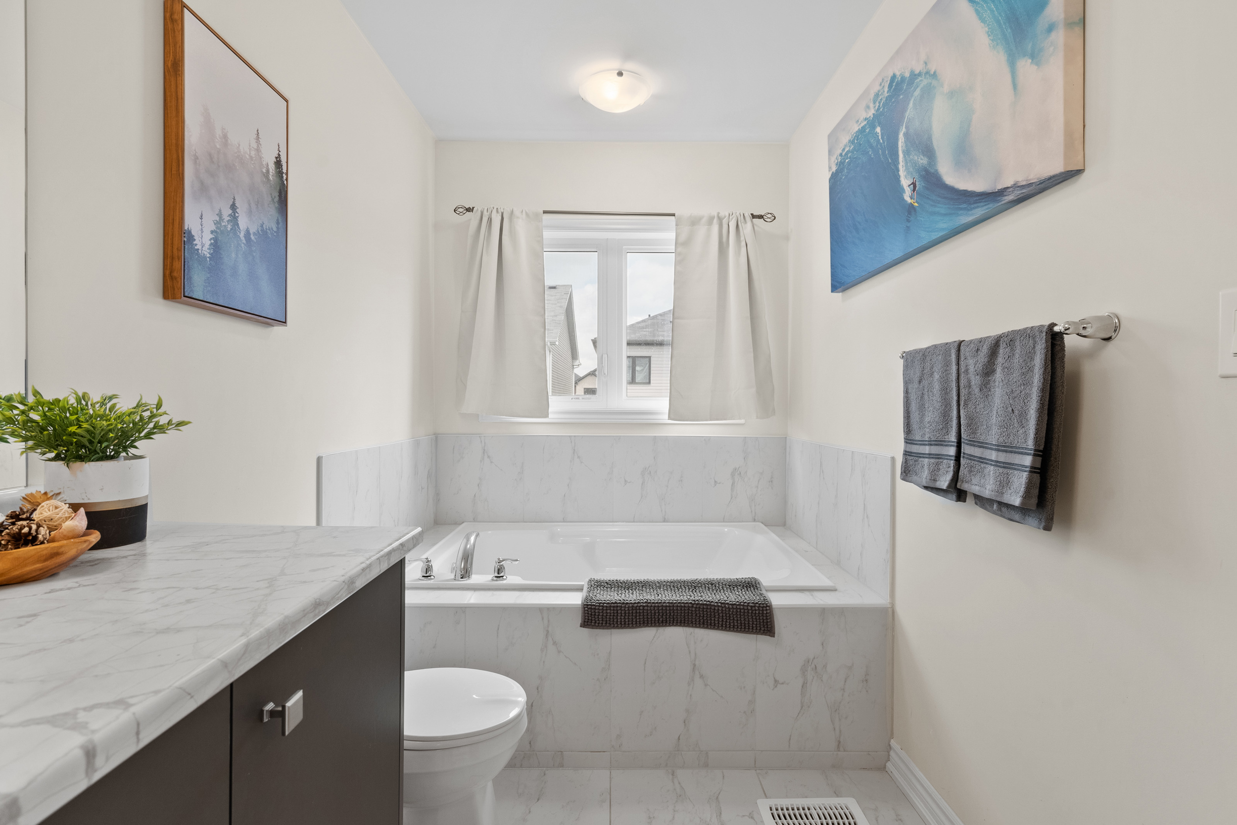 Primary Ensuite Detail